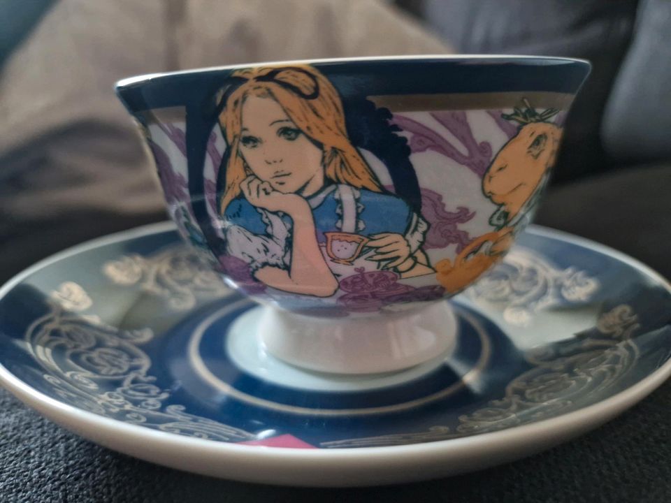 Litjoy to bee read Alice in Wonderland Tee Tasse Service in Rottweil