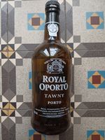 Royal Oporto Flasche leer kein Alkohol Hessen - Büdingen Vorschau