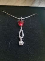 Halskette, versilbert mit rotem Stein Berlin - Mitte Vorschau