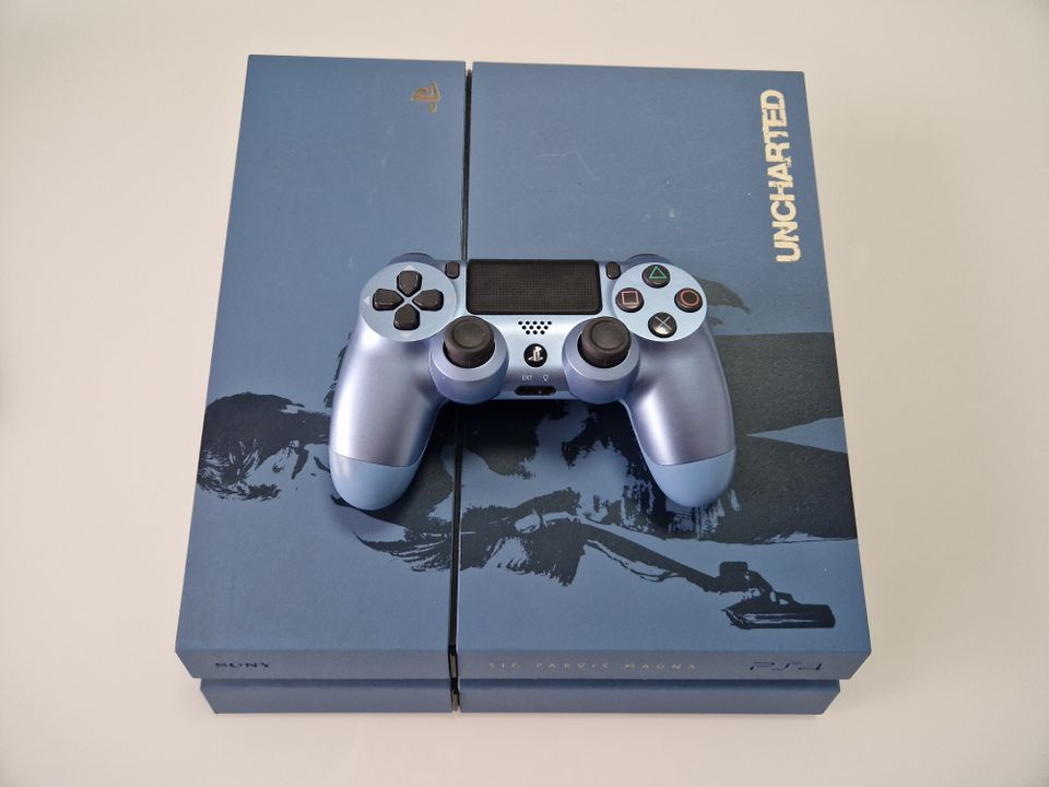 Sony Playstation 4 PS4 Uncharted Edition 1TB mit Controller in Ahlen