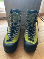 Bergstiefel LOWA  NEU UK 8 / EU 42, Steigeisenfest Baden-Württemberg - Nürtingen Vorschau