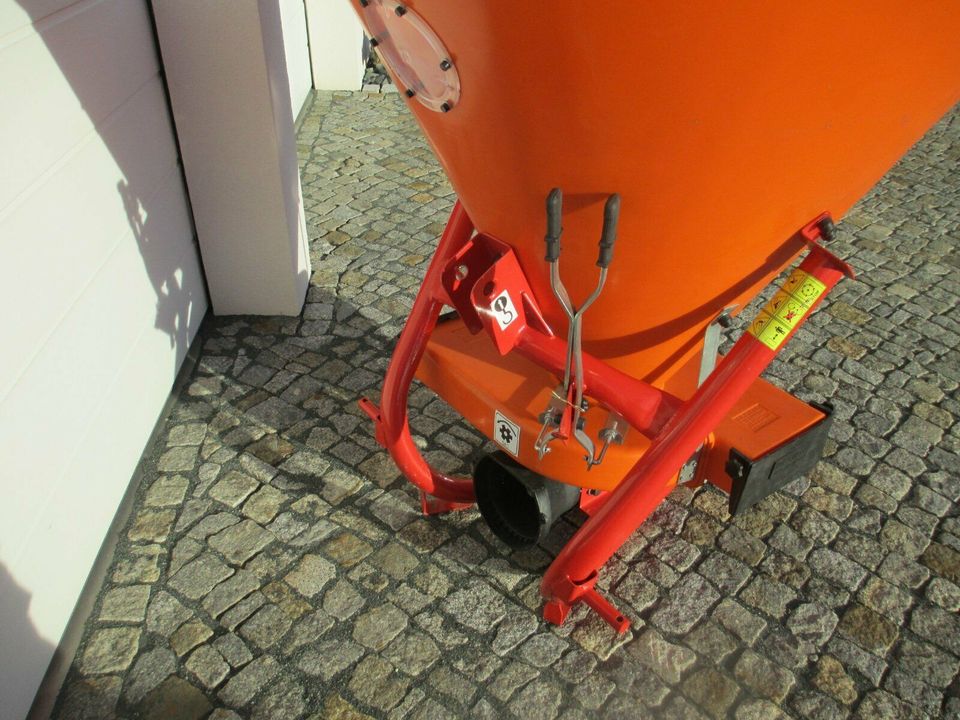 Düngerstreuer Obstbau Weinbau Seitenstreuer Reihenstreuer in Dresden