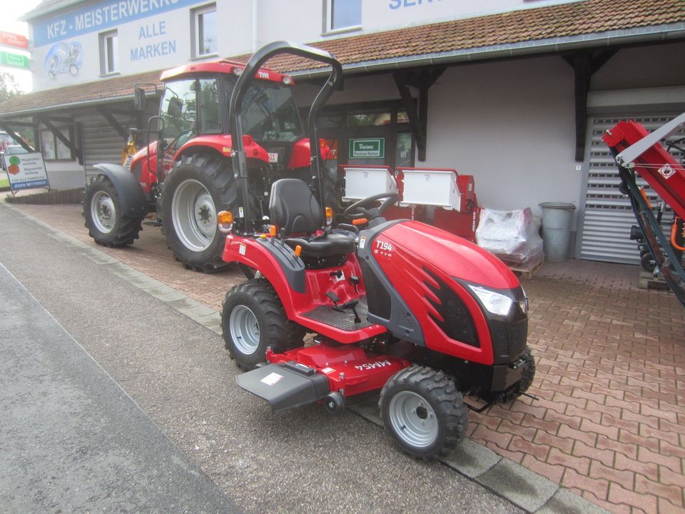 Allrad Traktor TYM 194 HST Diesel Mäherk >Frontlader möglich< in Glashütte