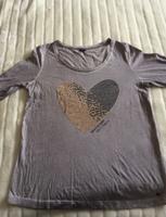 Graues Shirt von CECIL, Gr. M mit Glitzerherz Bayern - Aschaffenburg Vorschau