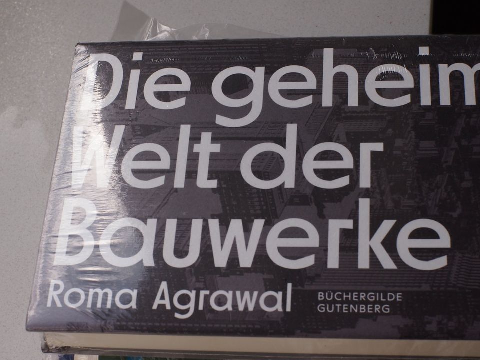 Die geheime Welt der Bauwerke von Agrawal, Roma   Buch  Zustand s in Hamburg