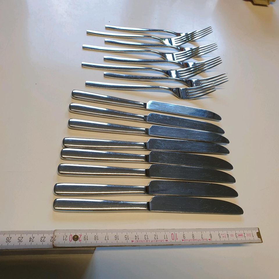 WMF CROMAGAN 8 Gabeln + 8 Messer in Heinsberg