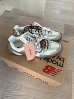 Neue Miu Miu New Balance Sneaker Silber Köln - Köln Junkersdorf Vorschau