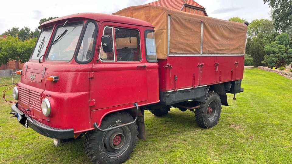 Robur Lo 2002 Allrad 4x4 Benzin Feuerwehr in Wittenberge