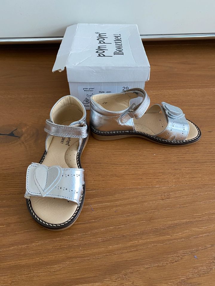 Pom Pom Sandalen Schuhe Silber bisgaard Clic neu 29 in Köln