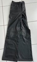 Faux Lederhose Hose Bootcut 30/32 schwarz Five-Pocket-Style Baden-Württemberg - Leonberg Vorschau