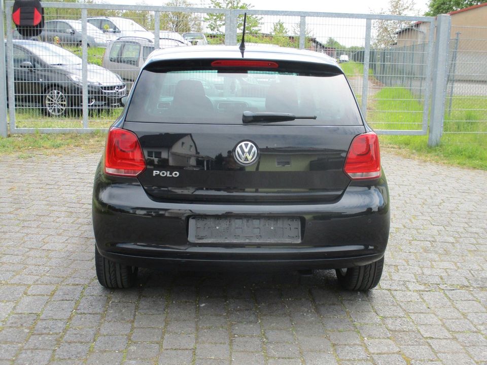 Volkswagen Polo V Team/SHZ/PDC/Climatronic/S-Heft in Herzberg am Harz