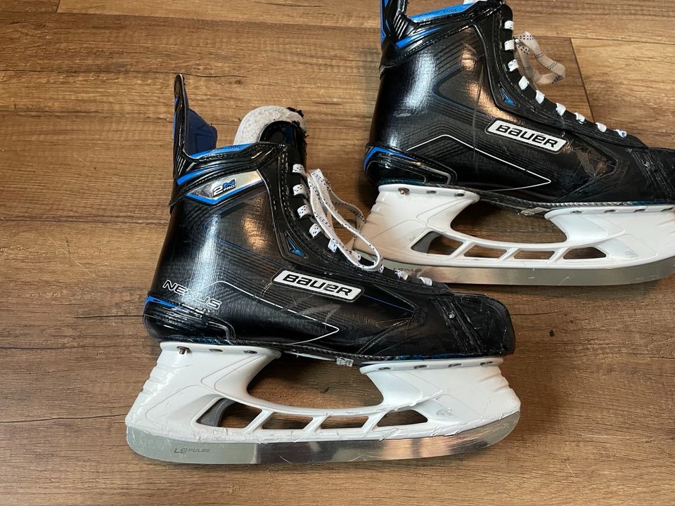 Bauer Nexus 2N Pro Eishockey Schlittschuhe 9 EE 44,5 in Lampertheim