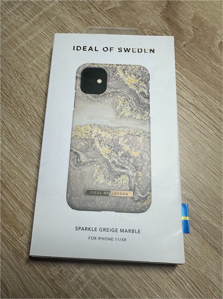 Hülle Ideal of Sweden - Sparkle Greige Marble - iPhone 11 / XR in Weidenberg