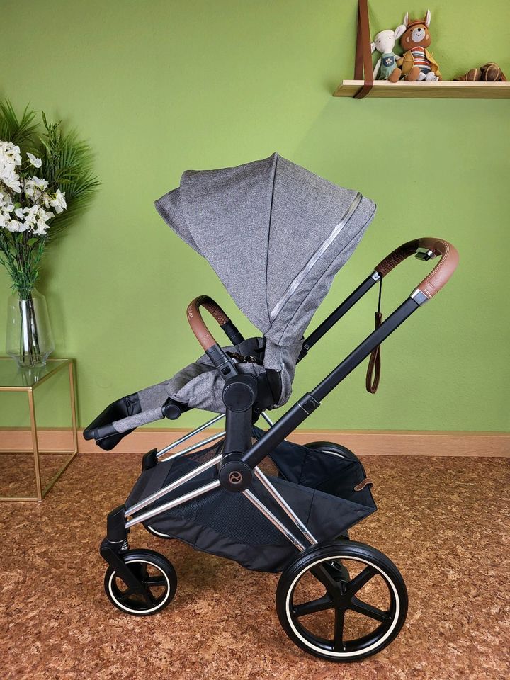 1 Jahr Garantie - Cybex Priam Mannhattan Grey in Nersingen