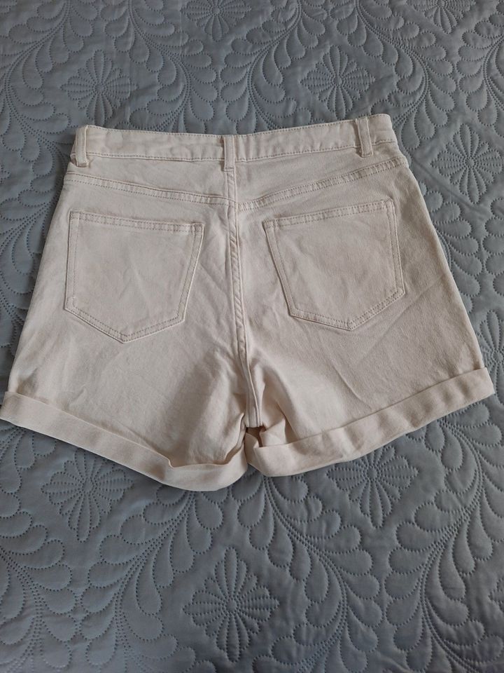 Hose Shorts / H&M / Beige / Gr.38 / NEU in Geesthacht