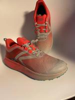 Keen Laufschuhe Trail Damen NEU OVP US 12 / EU 43 inkl. Versand Bayern - Grafenwöhr Vorschau