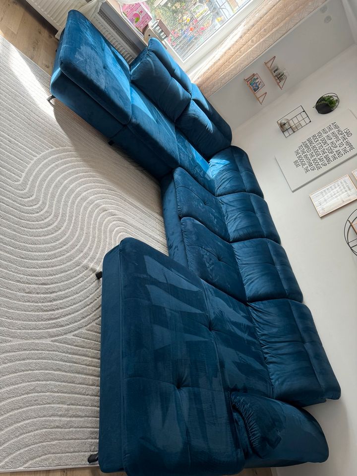 Wohnlandschaft XXL U-Form Couch Sofa mit Bettfunktion in Samt in Maintal