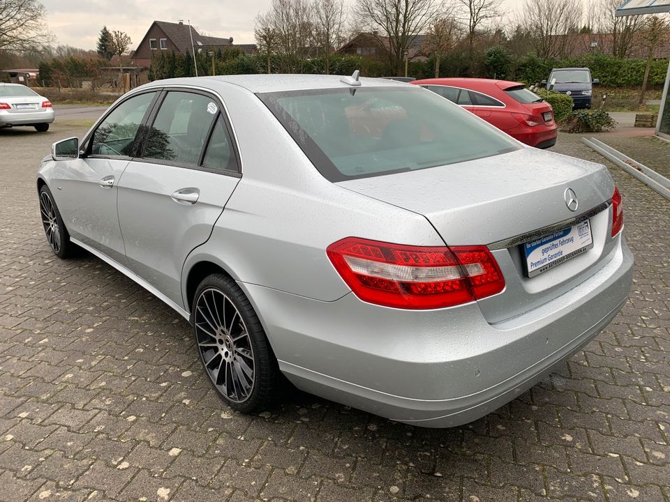 Mercedes-Benz E 220 CDI BlueEFFICIENCY /neue 19 Zoll/Garantie* in Bockhorn