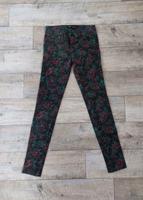Röhrenjeans super Skinny Blümchen Print XS/34 clockhouse C&A Sachsen - Lengenfeld Vogtland Vorschau