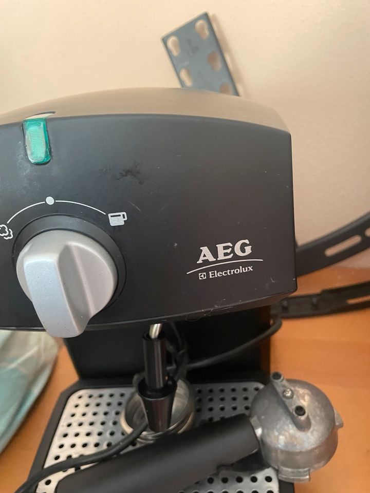 AEG Siebträger Espressomaschine in Wittislingen