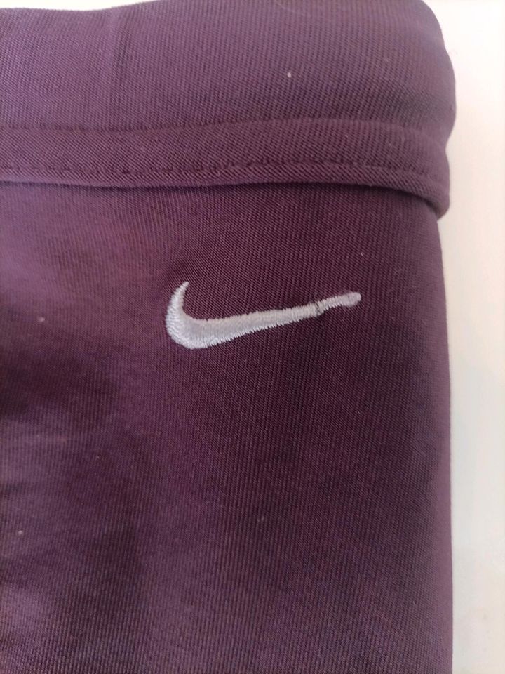 Nike Dri-Fit Sporthose L in Peine