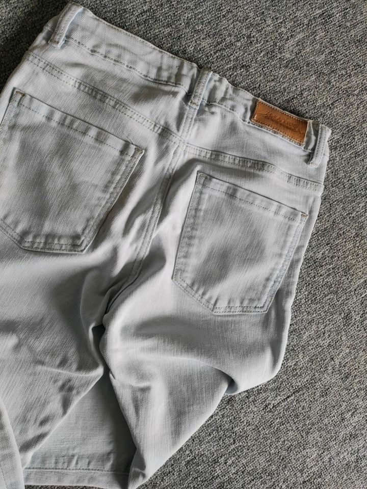 Mädchen Jeans Gr.152 / Zara in Haarbach