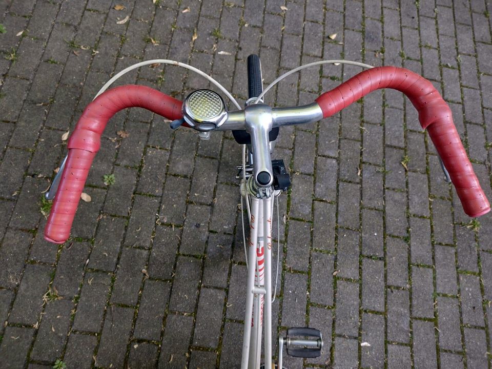 Tolles Damen Fahrrad Marke Hercules Modell Colorado 28 Zoll in Nürnberg (Mittelfr)