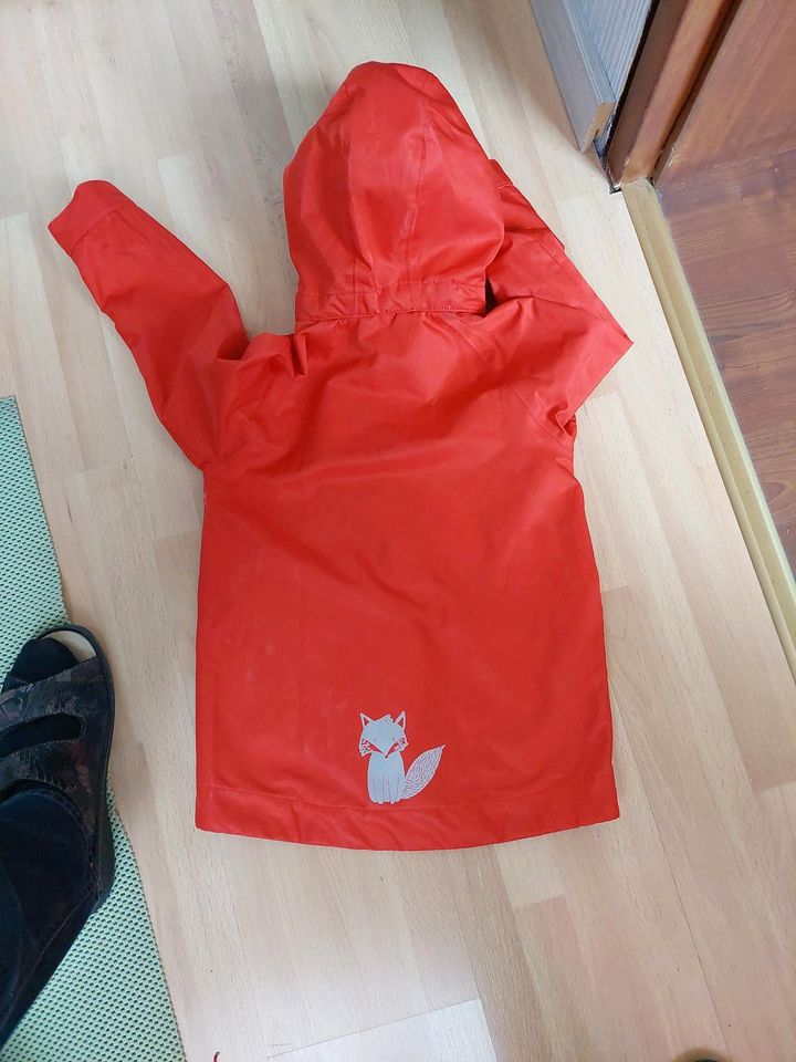 Rote Jacke von Tchibo Gr. 110 in Esslingen