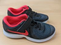 Nike Revolution 4, Gr. 32, Turnschuhe Sneaker Baden-Württemberg - Mötzingen Vorschau