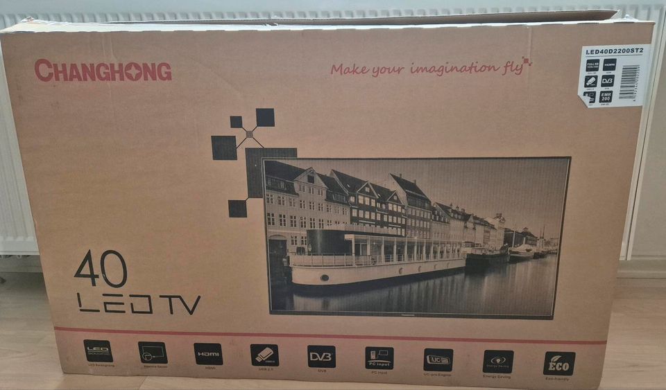 TV/ Fernseher 40 Zoll LED TV in OVP mit Wandhalterung in Oldenburg