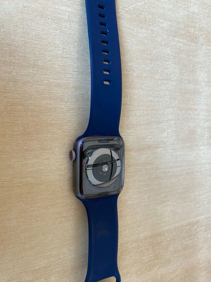 apple watch series 5 in Marktoberdorf