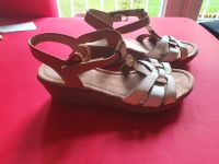 Sandalen mit Keilabsatz weiß/braun 39 Eimsbüttel - Hamburg Lokstedt Vorschau