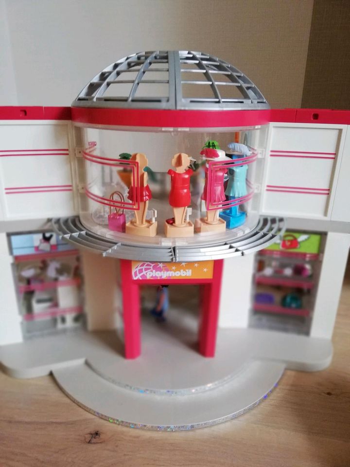 Playmobil City Life Shopping Center in Großefehn