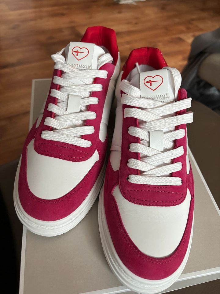 Tamaris Sneaker Schuhe Gr.41 Pink/weiß Neu in Dorsten