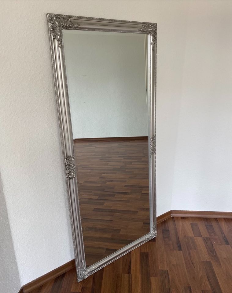 Spiegel von Jysk, Nordborg in Dresden