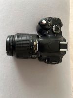 Biete eine gut erhaltene Nikon d40 Spiegelreflexkamera mit 3 Ob. Bielefeld - Heepen Vorschau