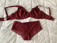 Damen Set  BH 75 D und  Slip Gr. S  Triumph  Neu mit Etikett München - Maxvorstadt Vorschau
