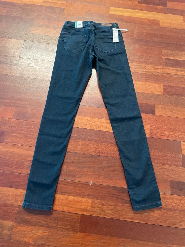 Jeans von Benetton Größe 26 NEU in Dortmund