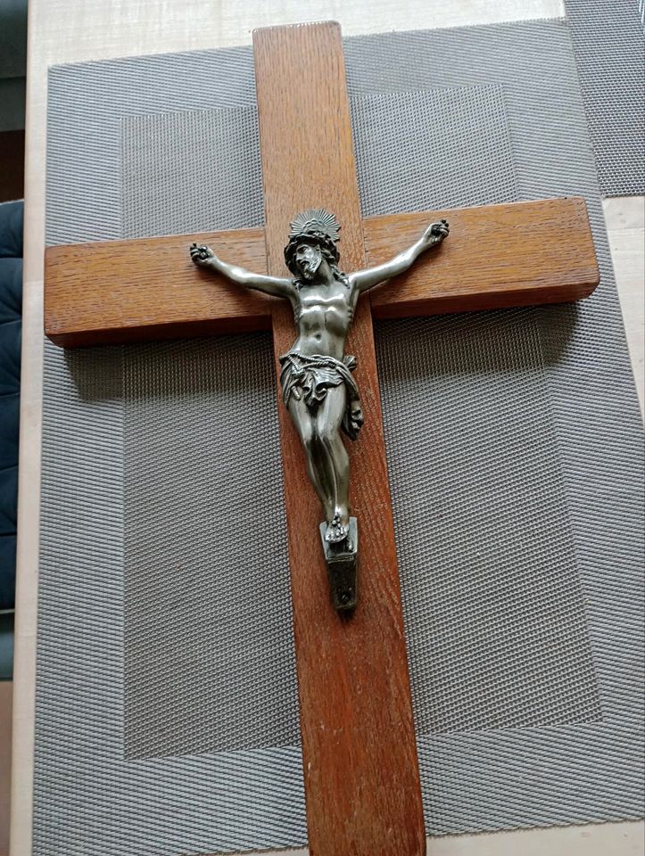Jesus Kreuz ca.45,x35 cm in Düsseldorf