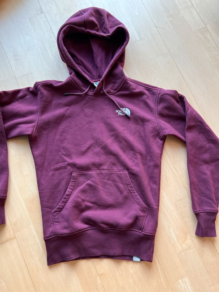 North face pullover hoodie in Algermissen