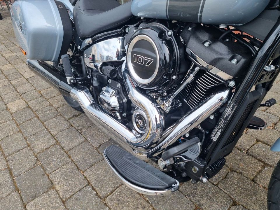 Harley-Davidson Sport Glide FLSB "Classic Edition" Trittbretter in Bielefeld