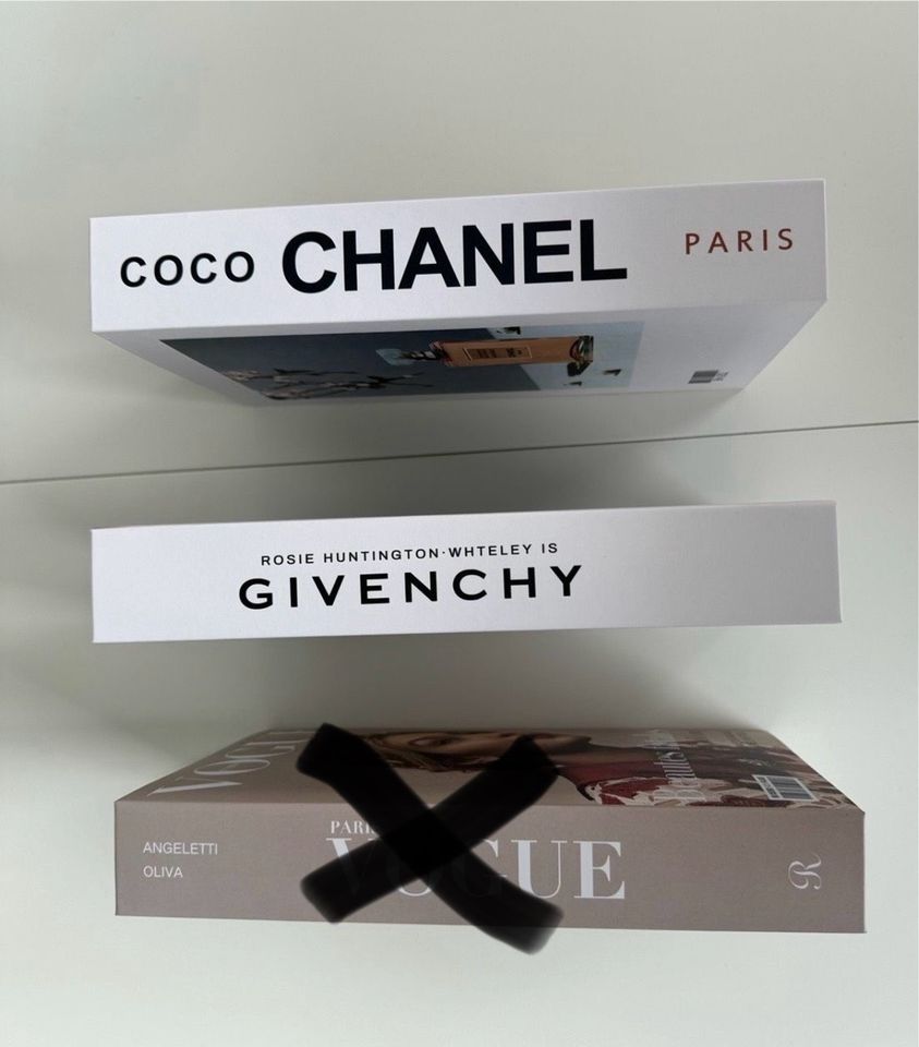 Coffee table books (Givenchy, Coco Chanel Optik) in Bad Oeynhausen