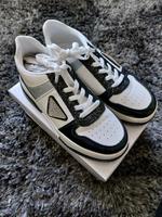 Sneaker schwarz weiß Glitzer Niedersachsen - Hemmingen Vorschau