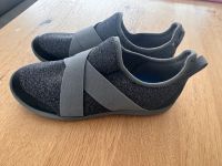 Halbschuhe Crocs grau gr. 37 wie neu Stoff leicht Hessen - Nidderau Vorschau