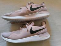 Rosa Sportschuhe  von Nike Berlin - Hellersdorf Vorschau