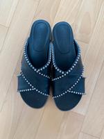 ZARA Pantoletten Sandalen Gr  38 schwarz mit Nieten Baden-Württemberg - Lörrach Vorschau