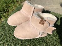 Lammfell Schuhe Boots Leder Baby 19/ 20 Fellhof Baden-Württemberg - Ettlingen Vorschau