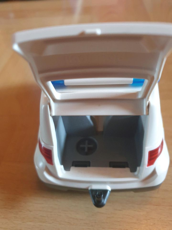 Playmobil Notarzt Krankenwagen in Niederzier