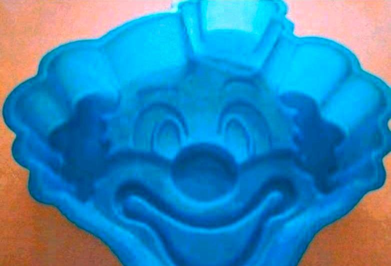 Clown Backform blau Silikon für Fasching und Geburtstag ❣️ 10 € in Waal