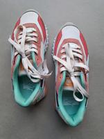 Puma Schuhe Halbschuhe Sneaker 37.5 Niedersachsen - Winsen (Aller) Vorschau